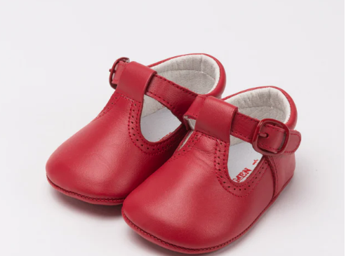 zapatitos-iris-rojos-bebe